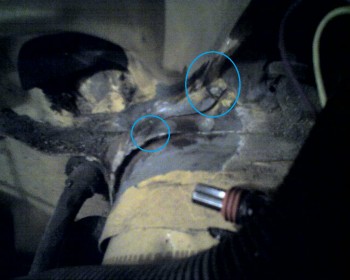 The stress-cracks are barely visible in the rings.