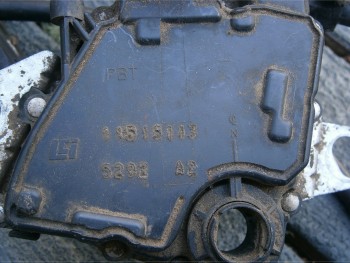 Above the &quot;PBT&quot; is a small scratch -it is NOT a crack...