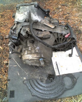 04-22-10_1752.jpg (157.07 KiB) Viewed 5568 times Input and output shafts are WAY bigger than the 282 though, so there is something to the thoughts that these are a stronger trans. Still, the 282s don't tend to break easily, even the Fiero crowd has had good longevity with them next to mildly built SBCs...