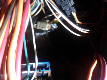 20200227_205011.jpg (1.25 MiB) Viewed 67189 times Green and gray from back side of #13 fuse