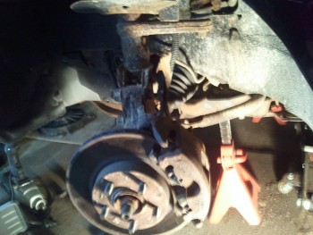 lower control arm missing.jpg