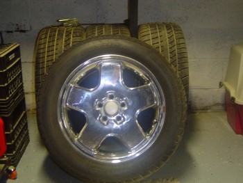 Beretta GTZ Chrome Wheels 004.JPG